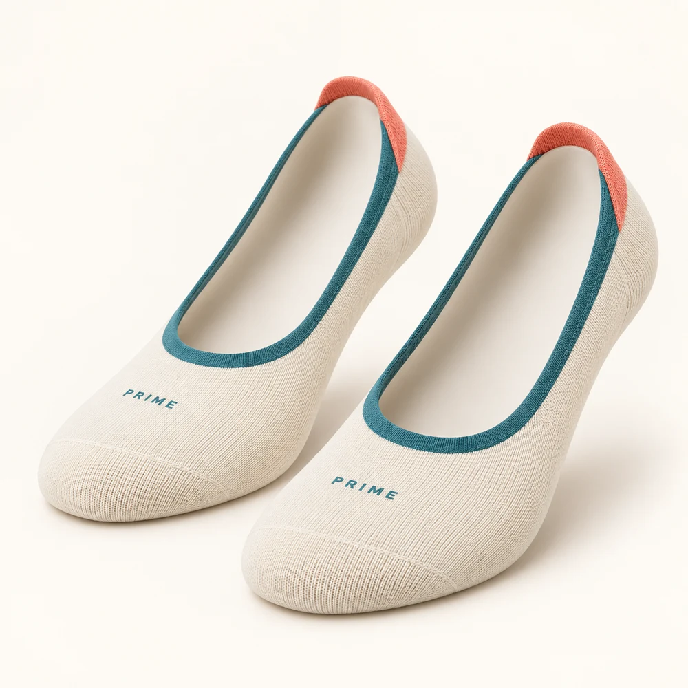 No-show socks model